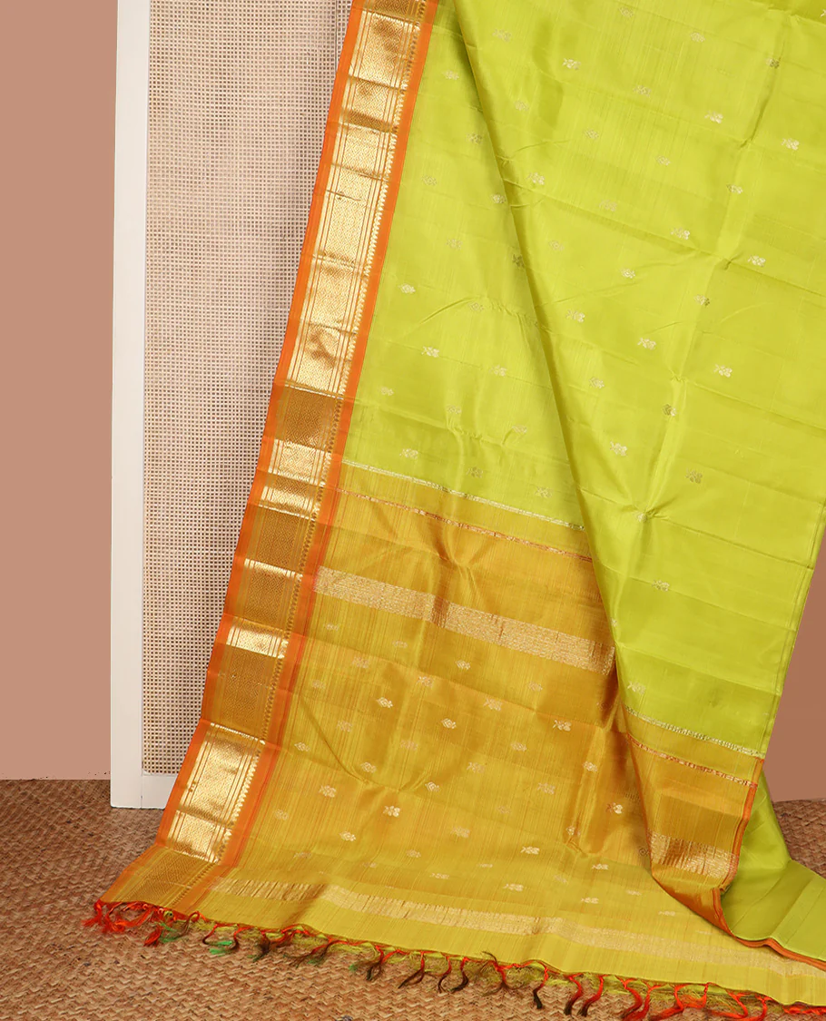 Green zari buttas Kanchipuram silk saree, contrast one-sided korvai border of thilakam mokku, banaras, and jaal design, and zari design pallu - Image 3