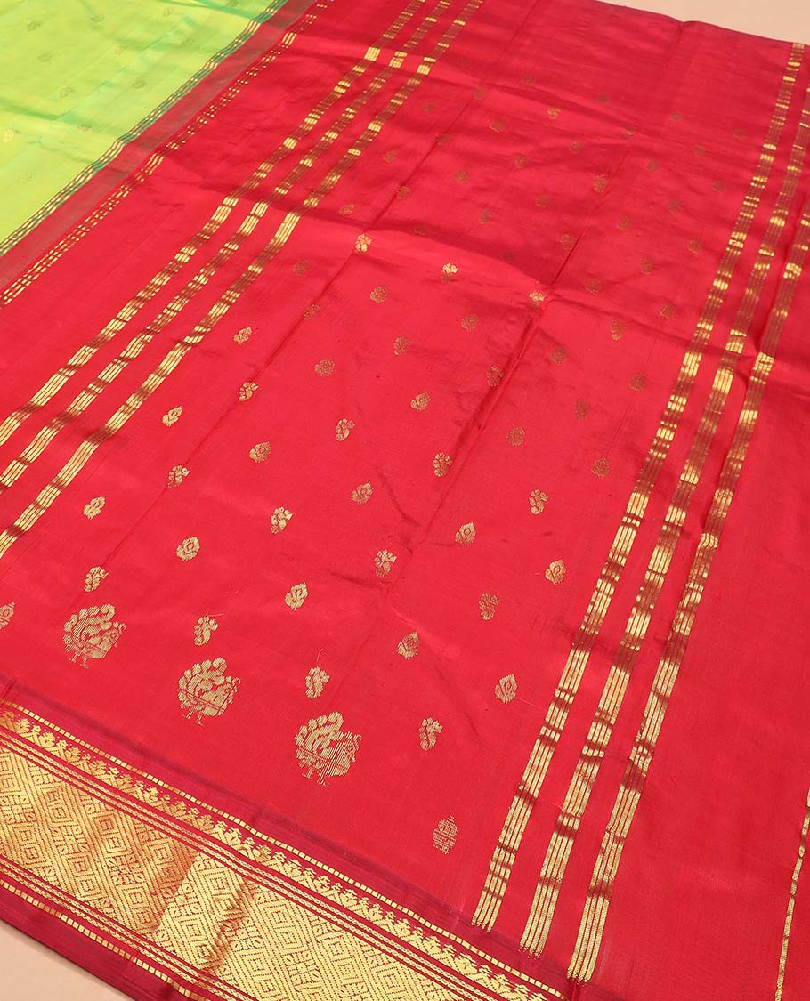 Green zari buttas Kanchipuram silk saree, contrast one-sided thazampoo rekku border of muthu, banaras, and jaal designs, and zari design pallu - Image 5