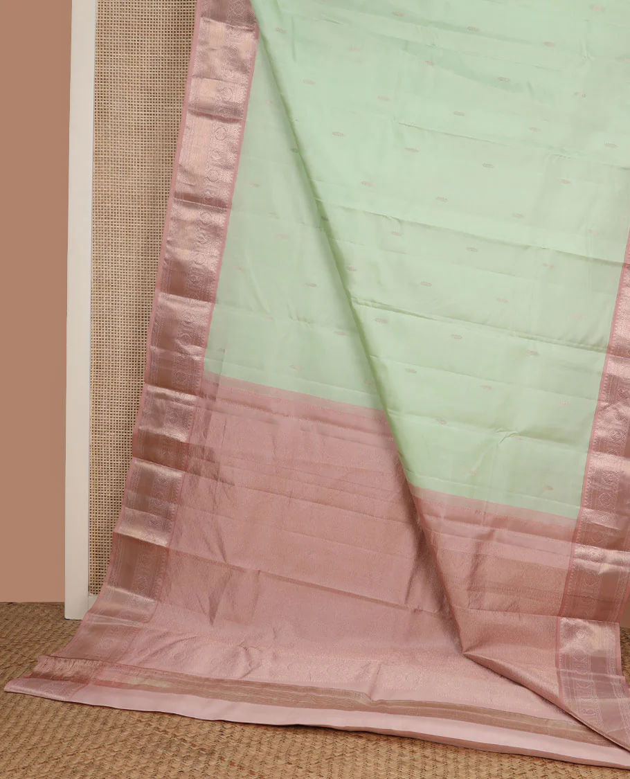 Green zari buttas Vasundhara silk saree, contrast border of thilakam,banaras, manga & chakram designs & pallu of jaal design - Image 3