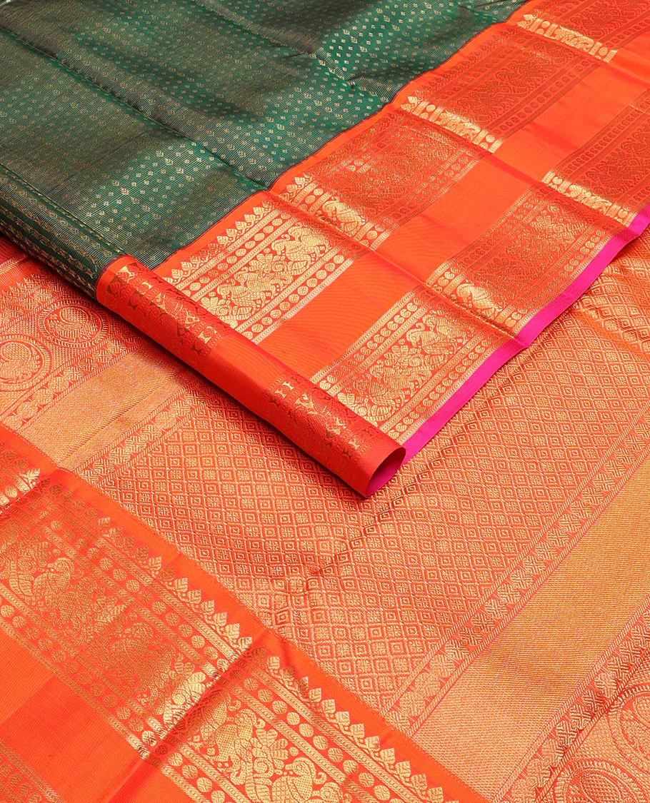 Green zari buttas Samudrika silk saree, contrast korvai rettai pettu border of thilakam mokku, muthu, poun, manga & mayil designs & jaal pallu - Image 2