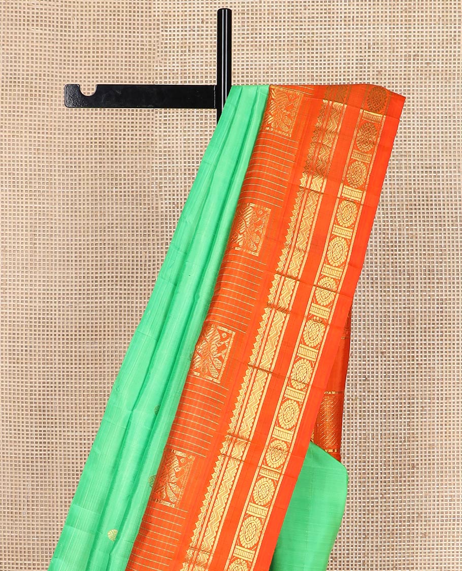 Green zari buttas silk saree, contrast one-sided temple rettai pettu border of salangai,banaras,rettai neli & chakram & intricate pallu - Image 4