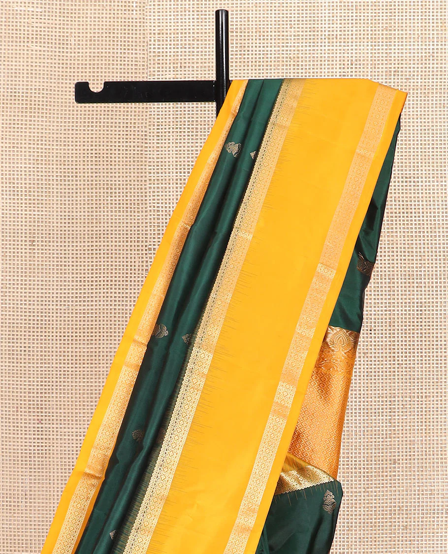 Green zari buttas Vasundhara silk saree, contrast rettai pettu border of rekku, muthu, and diamond designs, and jaal pallu - Image 3