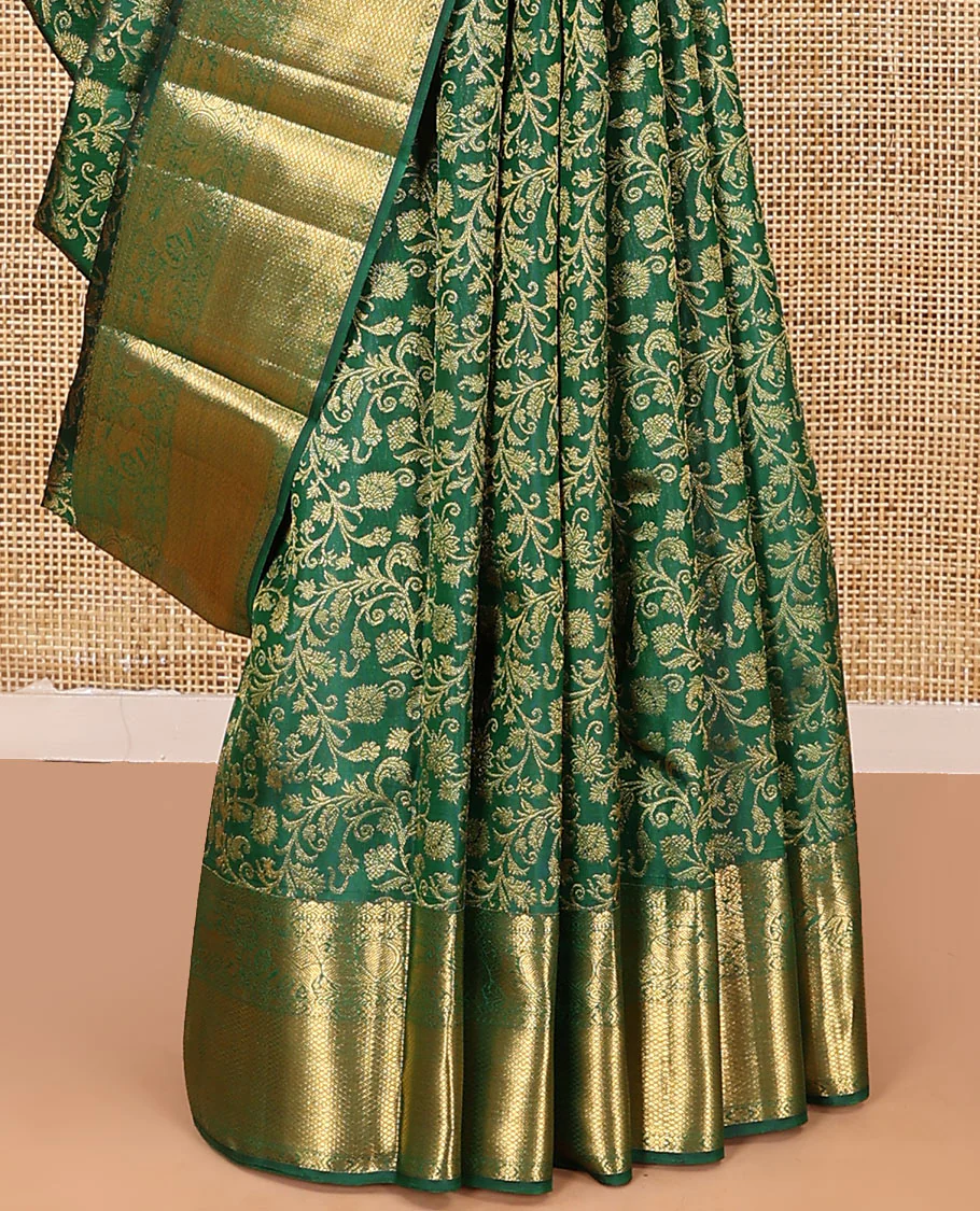 Green zari buttas woven kanchipuram silk saree, zari border of salngai, kamalam, yaali, yaanai, and mayil kann designs, and jaal pallu - Image 4