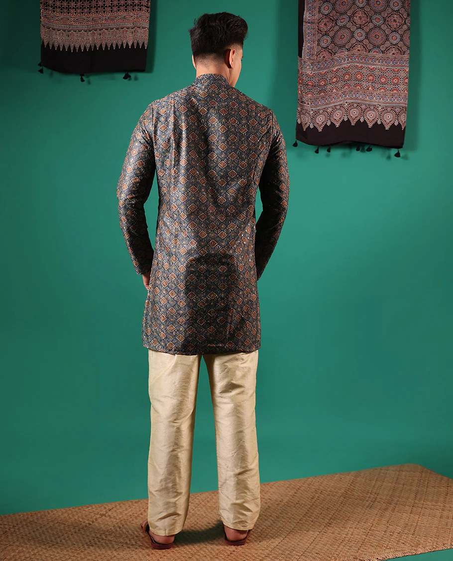 Grey jaal patterns printed with sequins embroidered full-sleeved men's kurta - Image 5