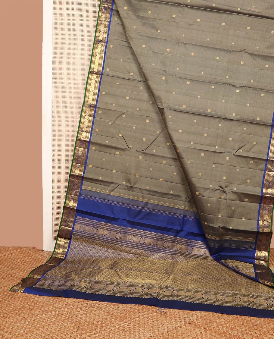 Grey mayil chakram buttas silk saree, contrast border of thilakam mokku,banaras,neli,yaanai & manga & pallu of intricate designs - Image 3