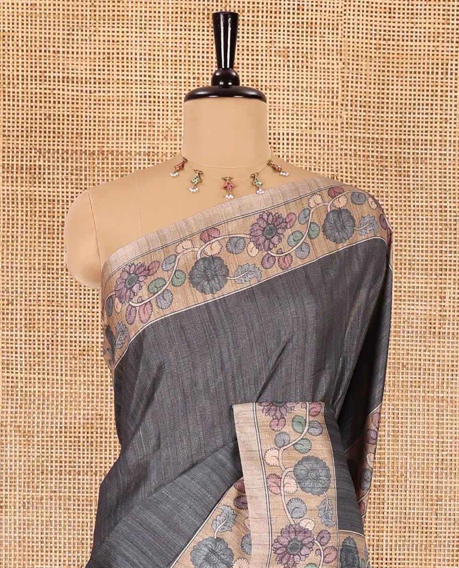 Grey plain fancy tussar saree, contrast floral creeper border, pallu of kalamkari floral vine print, and floral printed blouse - Image 3