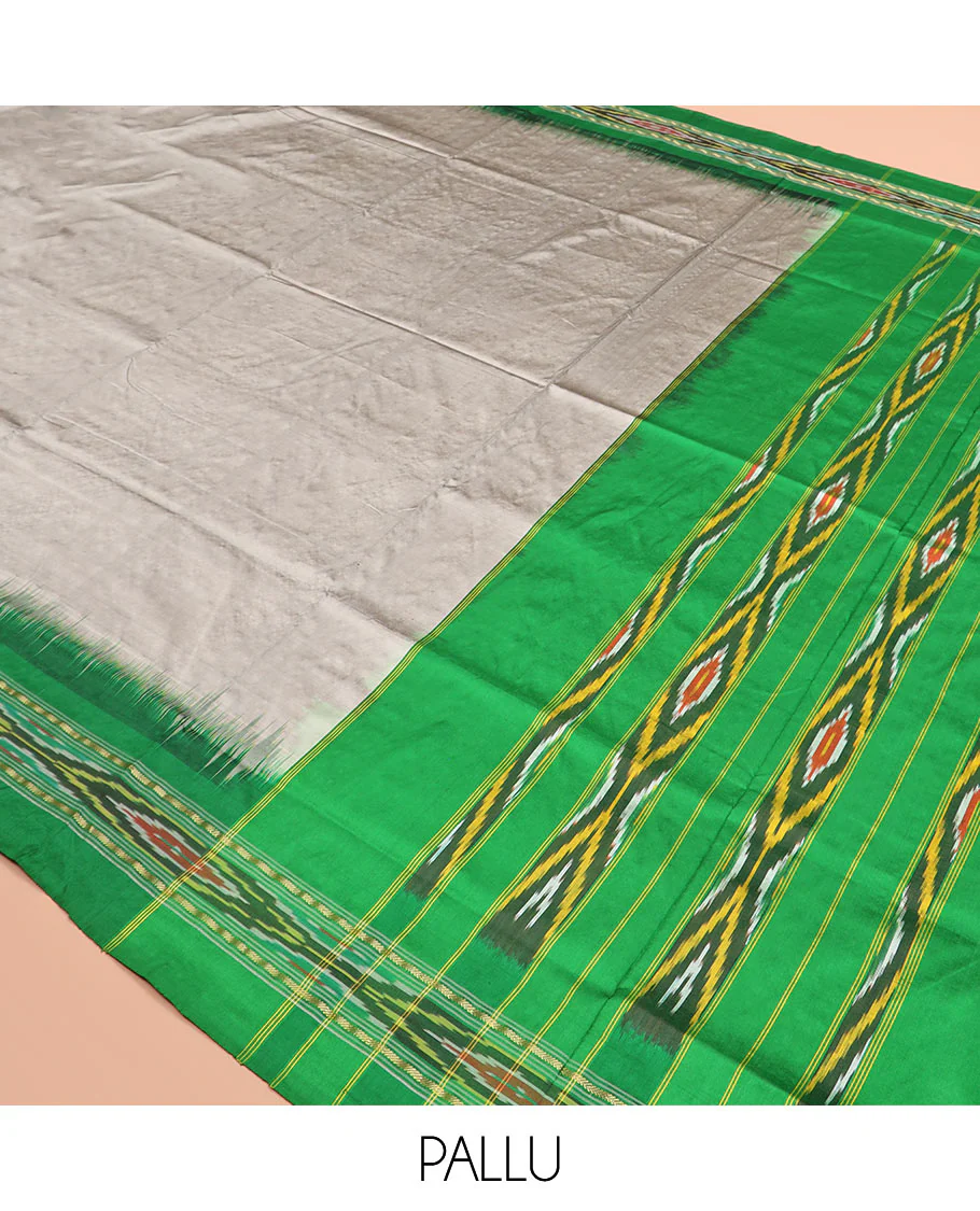 Grey Plain Ikkat Silk Saree with a Contrast Green Border Decked with a Hazy Ikkat Weave, Featuring a Pallu Flanked by Stripes and Ikkat Texture - Image 5