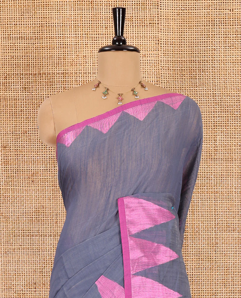 Grey plain khadi mul cotton saree, contrast thread temple border, plain pallu, and a contrast plain blouse - Image 3