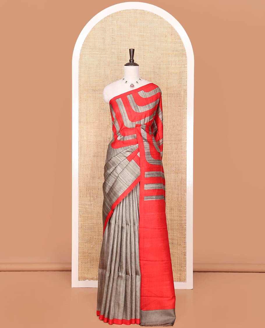 Grey Printed Silk Saree Featuring Thick Zig-Zag Stripes Running on the Body, Complemented with a Contrast Piping Border, Pallu of Geometric Print, and Paired with a Contrast Plain Blouse - Image 3