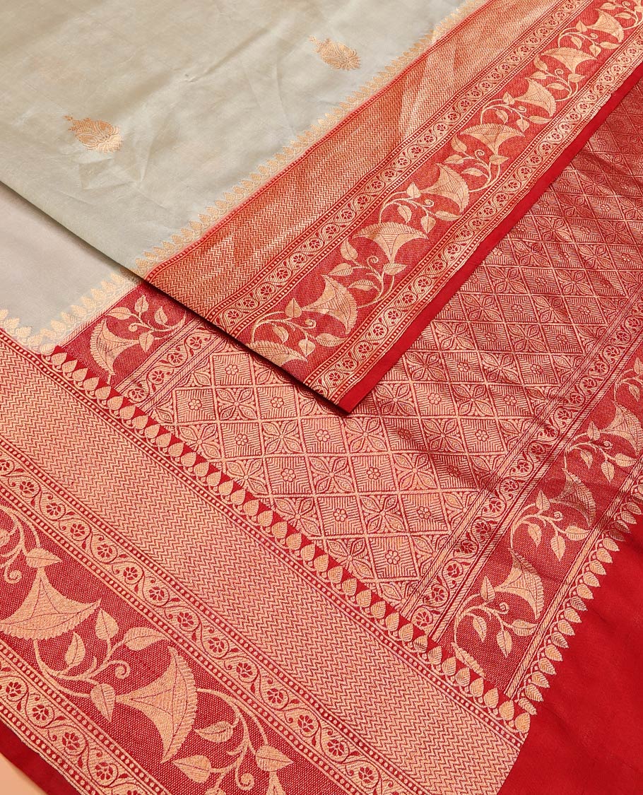 Grey Raw Mango Silk Saree Adorned with Buttas, Complemented by a Contrast Traditional Zari-Designed Border, Featuring a Zari-Elevated Jaal-Designed Pallu, Paired with a Contrast Blouse - Image 2