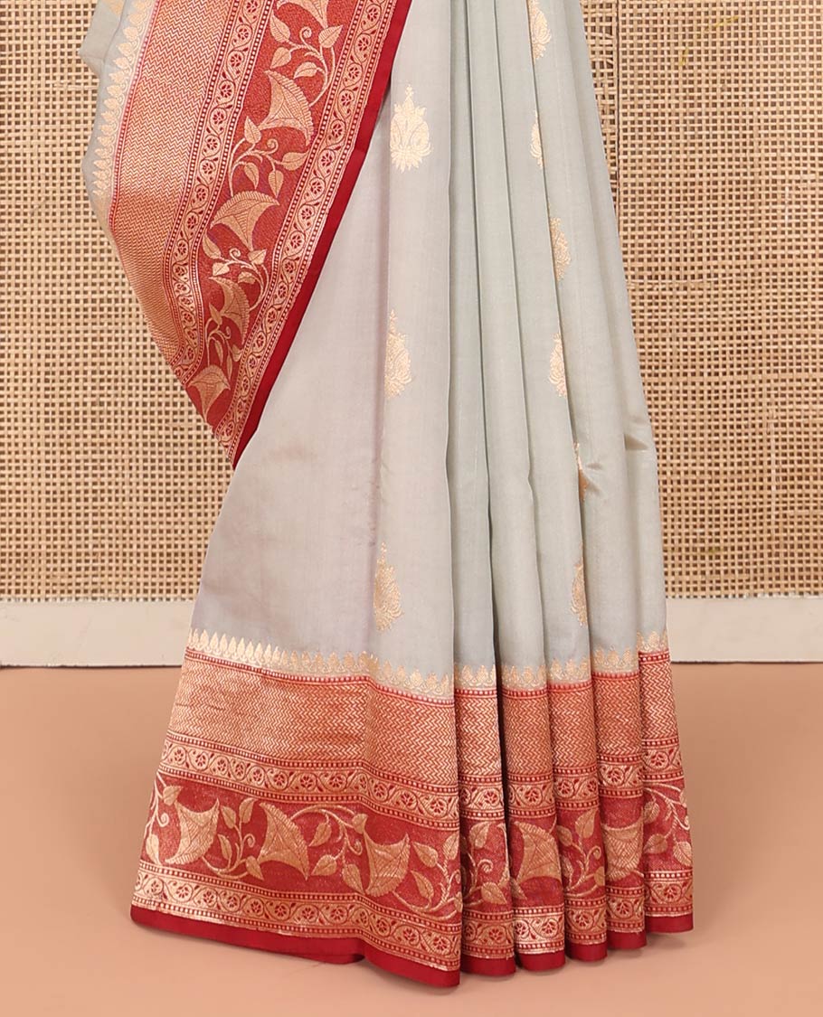 Grey Raw Mango Silk Saree Adorned with Buttas, Complemented by a Contrast Traditional Zari-Designed Border, Featuring a Zari-Elevated Jaal-Designed Pallu, Paired with a Contrast Blouse - Image 4