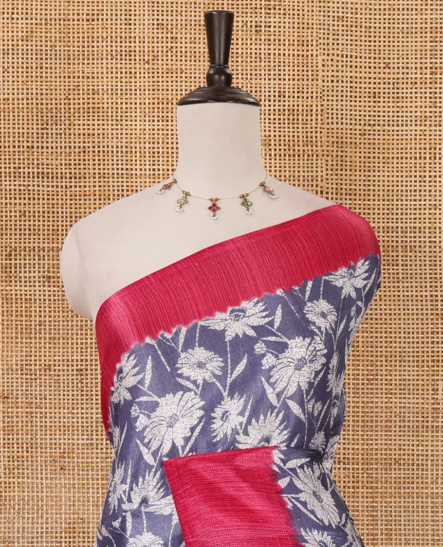 Grey sunflower motifs printed Khadi cotton saree, contrast plain border, patola geometric printed pallu & contrast blouse - Image 3