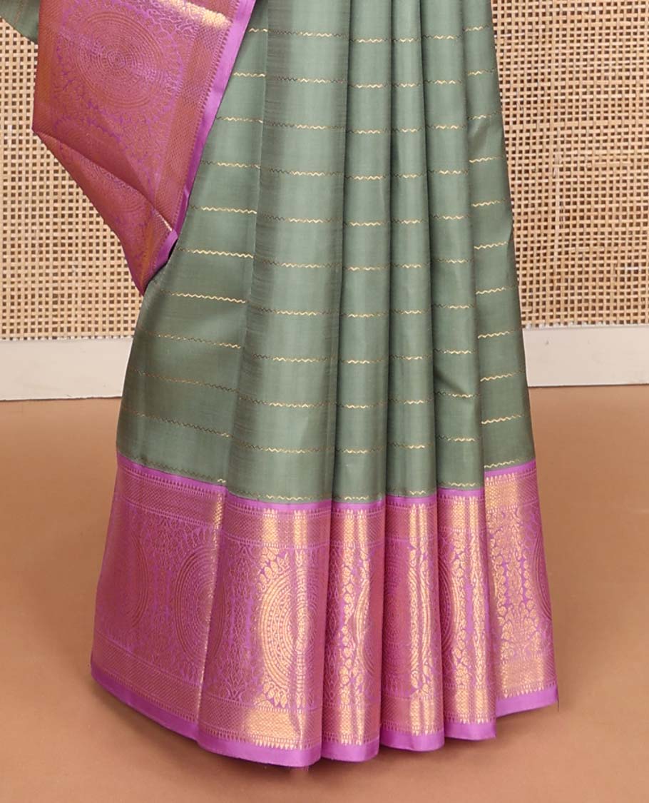 Grey veldhari zari stripes Kanchipuram korvai silk saree, contrast neer korvai border of rekku, muthu, mayil kann, and round chakram designs, and jaal pallu - Image 4