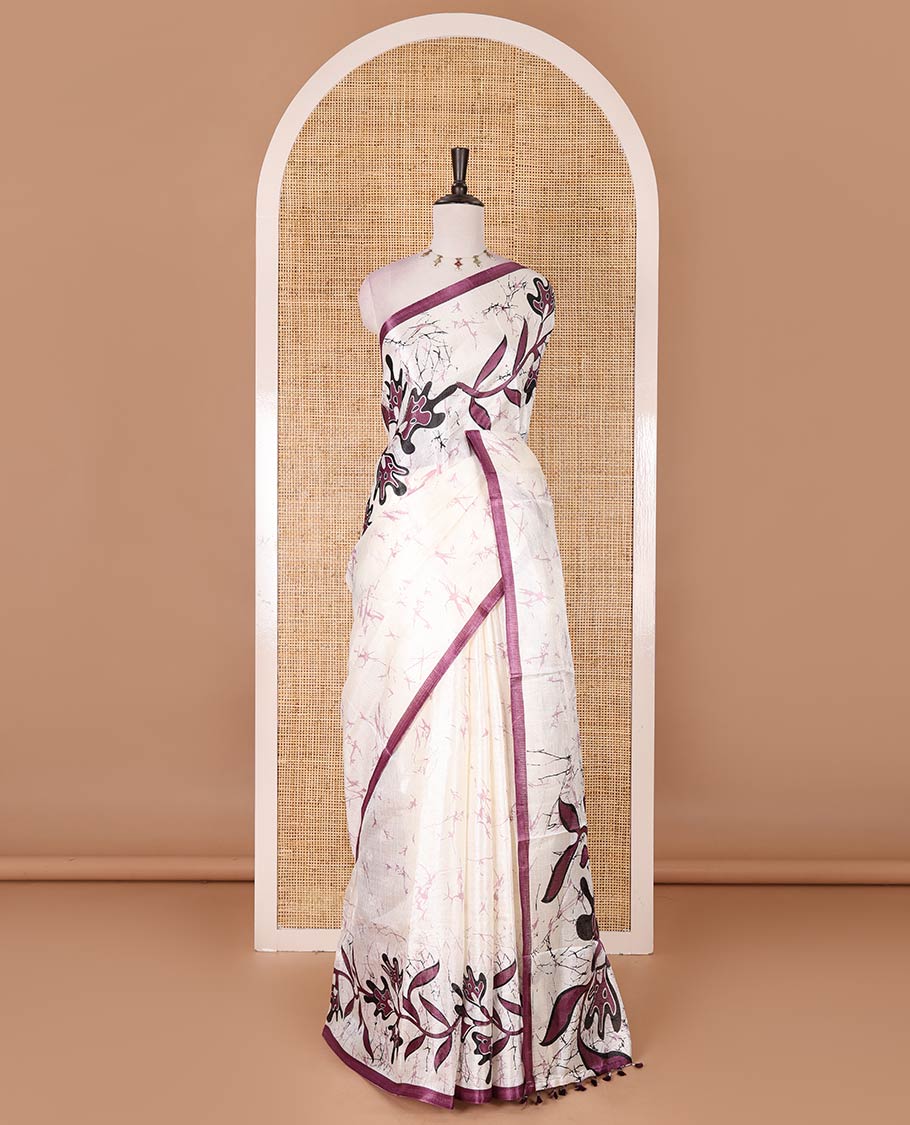 Half-white batik-style floral vine printed khadi cotton saree, contrast wine border, batik floral printed, and contrast flower motifs printed blouse - Image 2