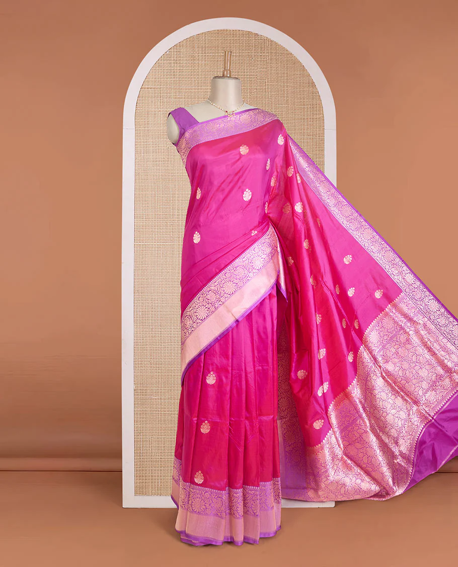 Hot pink floral bouquet buttas Banarasi kathan silk saree, contrast floral creeper zari border, and floral jaal pallu - Image 2