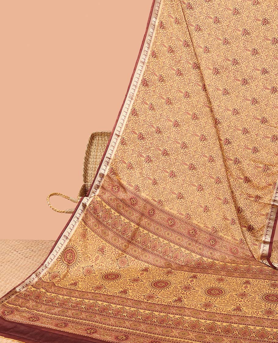 Intricately printed semi-banaras printed saree, contrast floral border & intricate pallu - Image 5