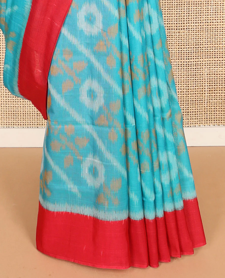 Light blue floral design ikkat cotton saree with contrast border & geometric design pallu - Image 4