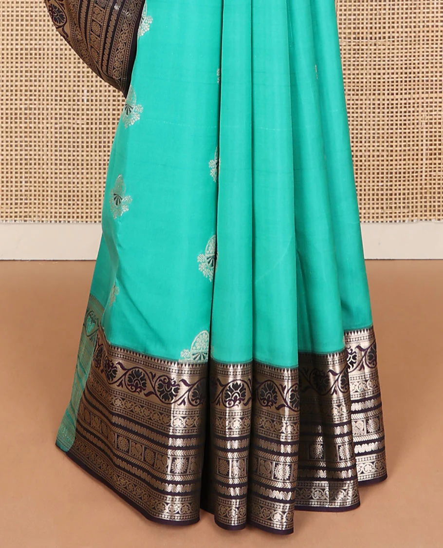 Light blue zari buttas Vasundhara Lite Silk Mix Saree, contrast temple border of kodi visiry, kathir & Annam chakram & intricate pallu - Image 5