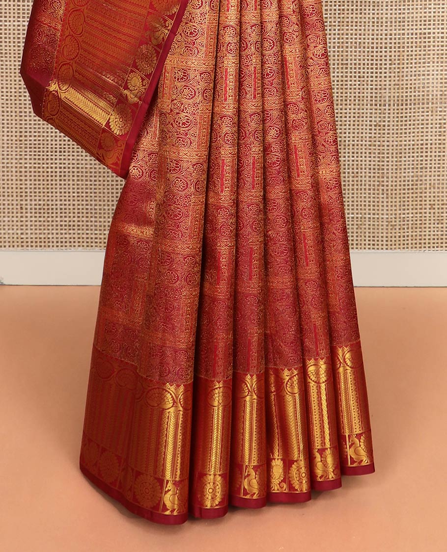 Light maroon jacquard Kanchipuram wedding silk saree, zari border of dhavana kodi, kathir, and mayil chakram, and ogee patterned pallu - Image 5