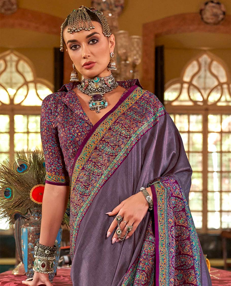 Light purple plain designer catalog saree, meenakari Mugla style floral and paisleys featured border and pallu - Image 2