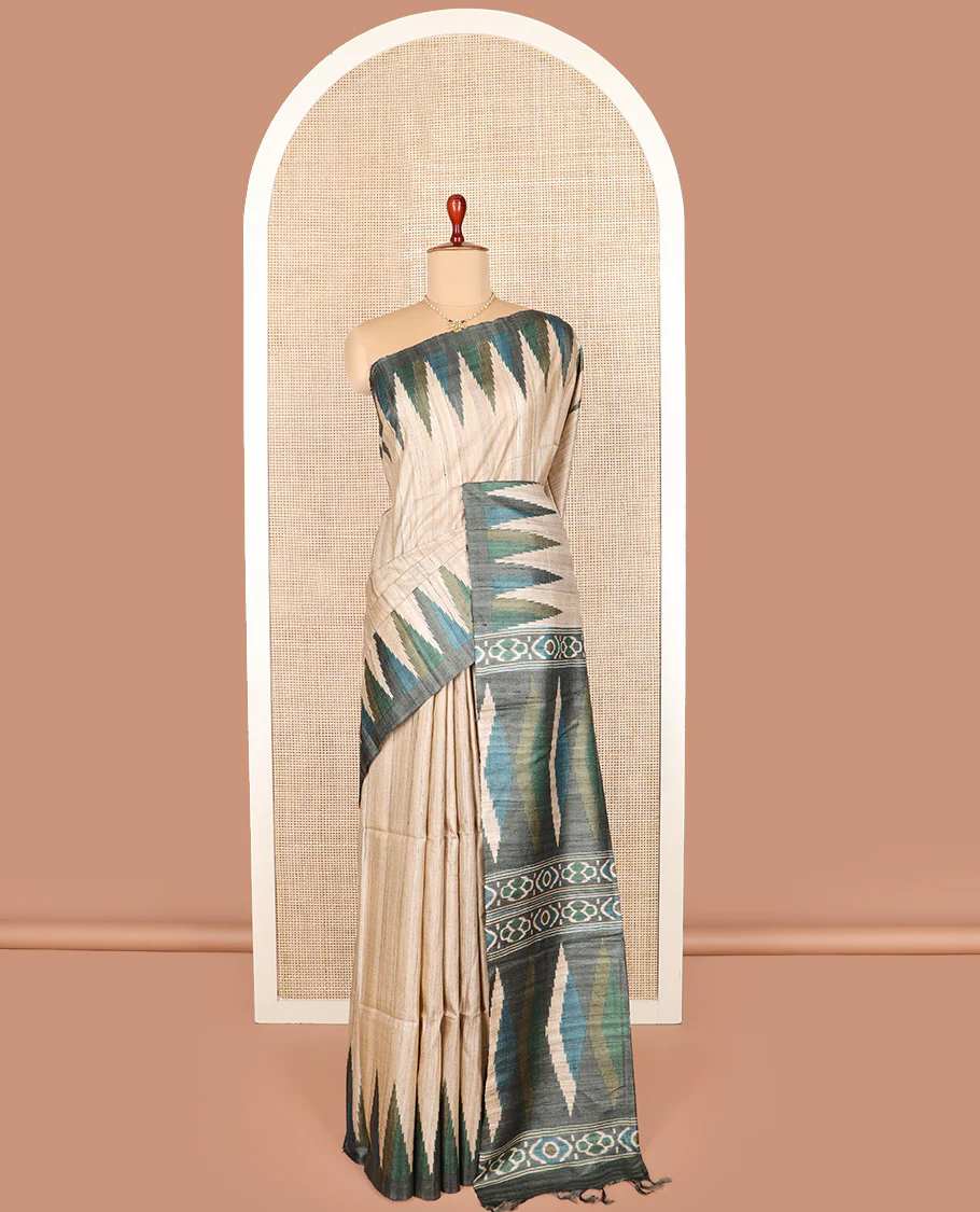 Light sandal plain tussar saree, contrast temple border, and geometric patterned pallu - Image 2