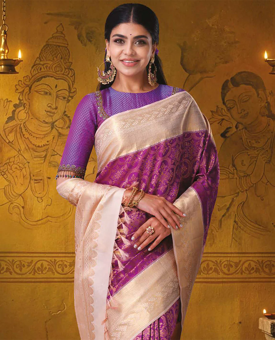 Magenta jacquard Kanchipuram wedding silk saree, contrast traditional zari border of leaf vine designs, and jaal pallu - Image 2