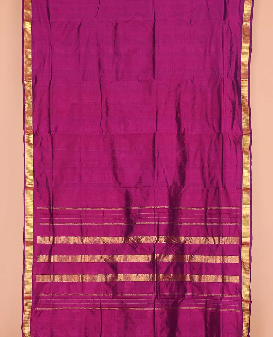 Magenta plain nine-yard silk saree, zari border, and pallu of zari designs - Image 2