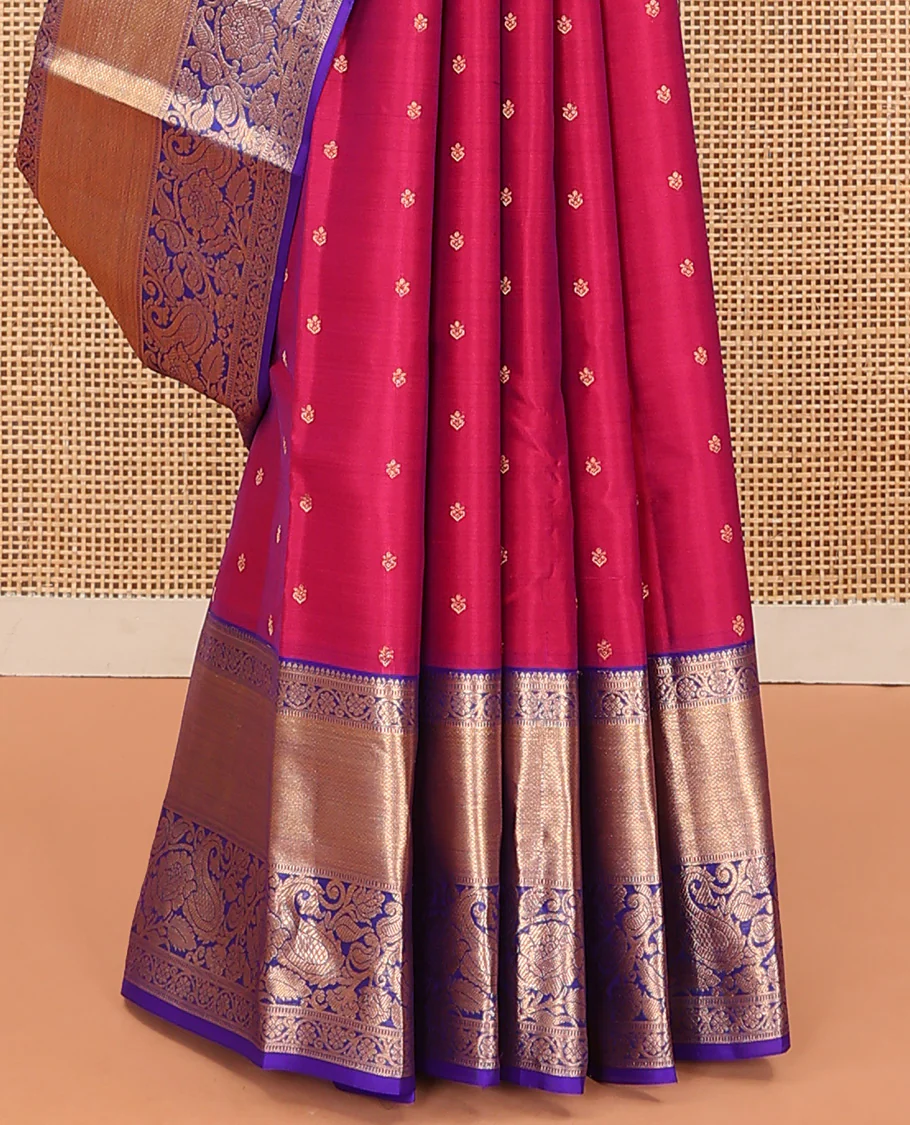 Magenta Vasundhara Lite Silk Mix Saree Decked Up with Zari Buttas, Featuring a Contrast Border of Kodi Visiry, Kuyil Kann, and Manga Designs, Intricately Zari Woven Pallu, and a Contrast Blouse - Image 4