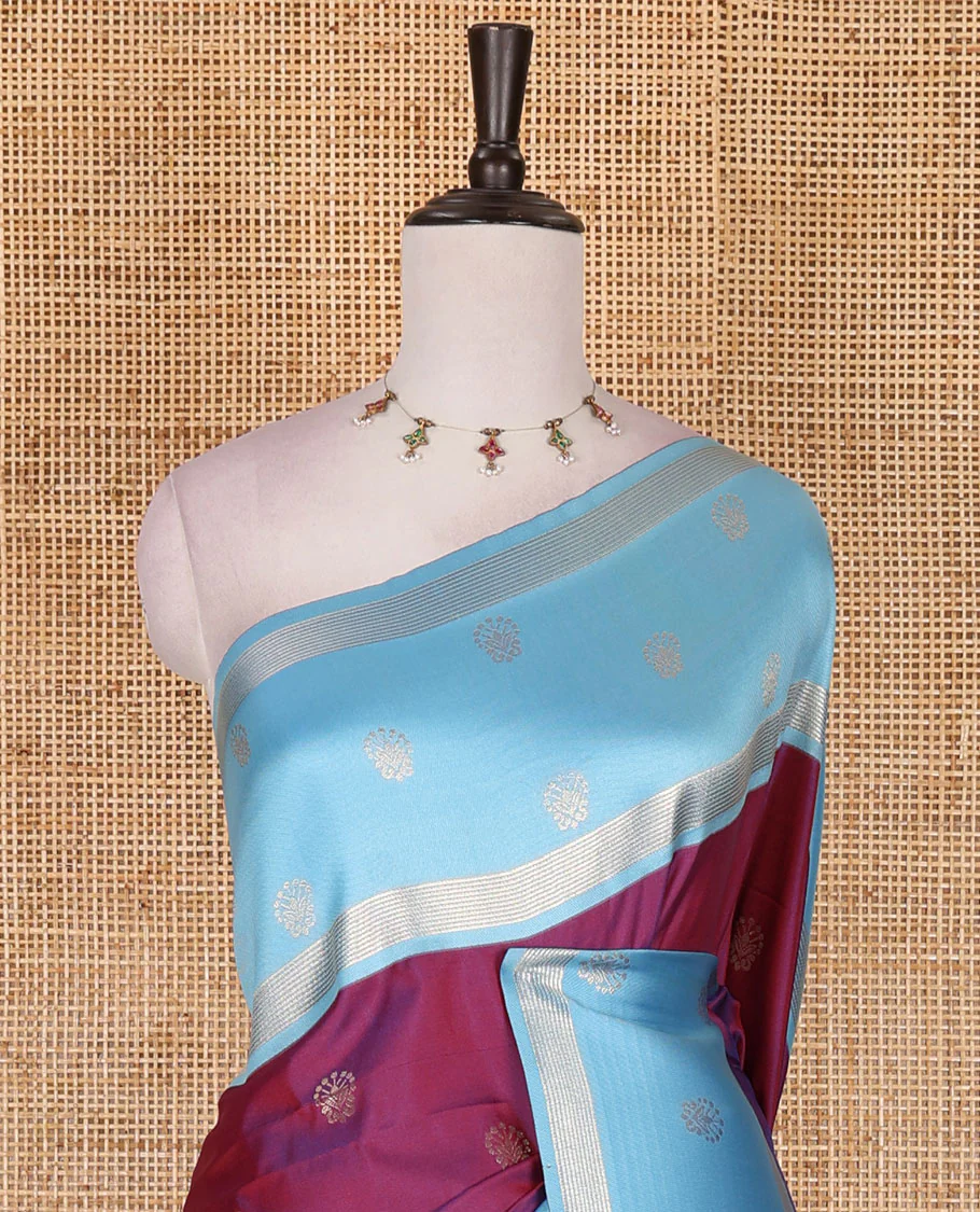 Magenta zari buttas soft silk saree, contrast zari design border, intricate jaal pallu, and contrast zari design blouse - Image 3