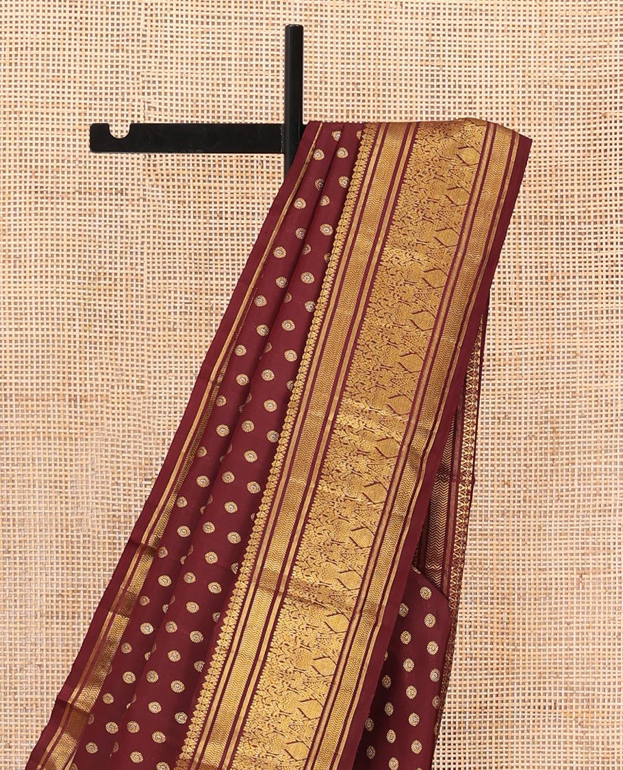 Maroon chakram buttas Kanchipuram silk saree, zari border of banaras,vanki & iru thalai pakshi & pallu of kathir,kamalam,mayil,yaanai,manga & iruthalai pakshi - Image 4