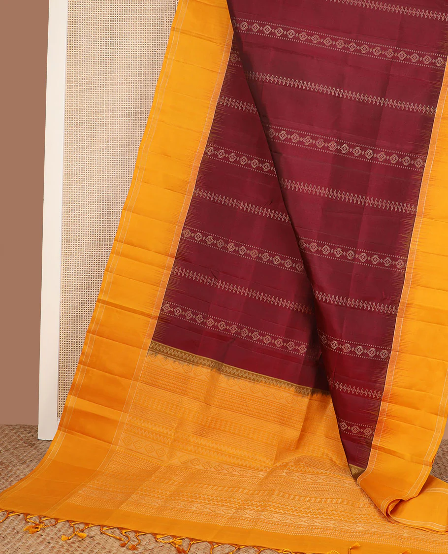 Maroon geometric patterned Mayuri soft silk saree, contrast rettai pettu border & pallu of geometric designs - Image 3