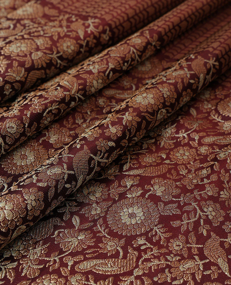 Maroon jacquard Samudrika silk saree, big zari border & pallu accentuated with floral & bird jaal jacquard zari design - Image 4