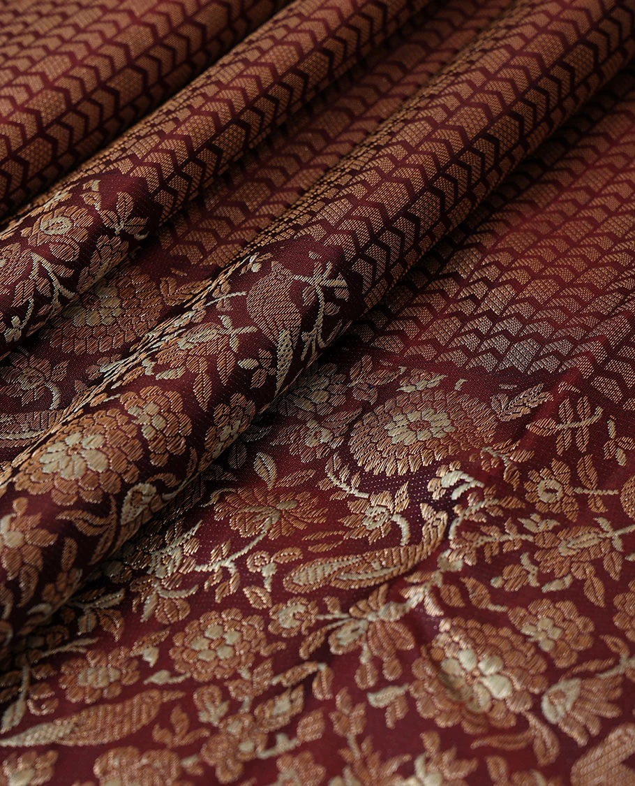 Maroon jacquard Samudrika silk saree, big zari border & pallu accentuated with floral & bird jaal jacquard zari design - Image 5