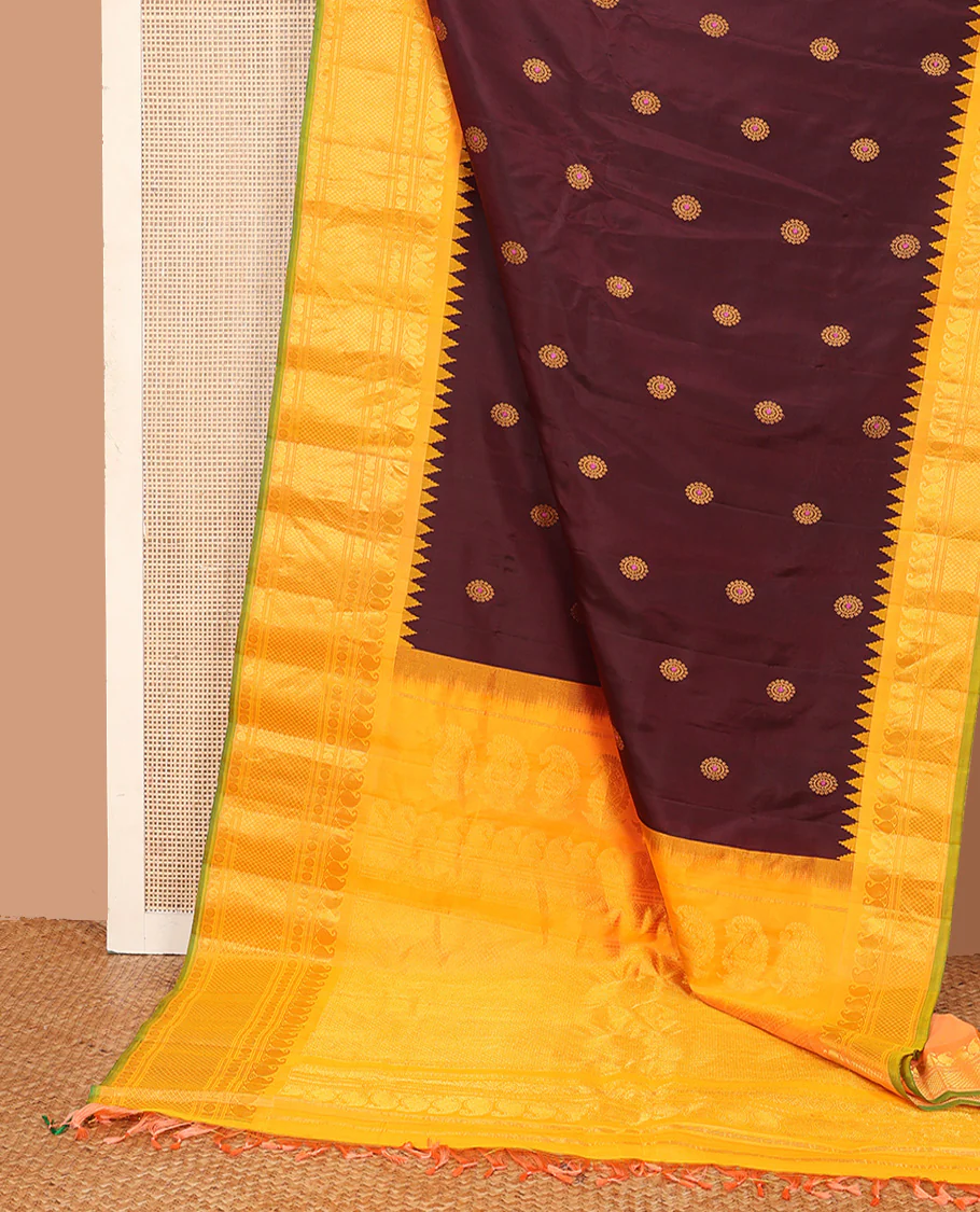 Maroon meena chakram buttas gadwal silk saree, contrast thazampoo rekku border of manga mokku, kathir, laddu kamalam, and mayil kann designs - Image 5