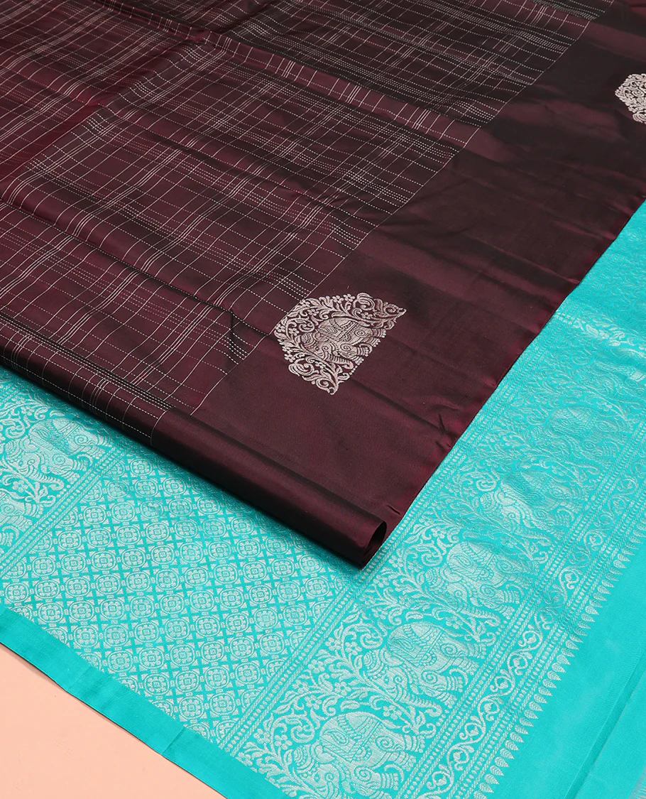 Maroon muthu kattam Kanchipuram silk saree, yaanai motifs zari border, and contrast pallu of yaanai, and chakram buttas - Image 2