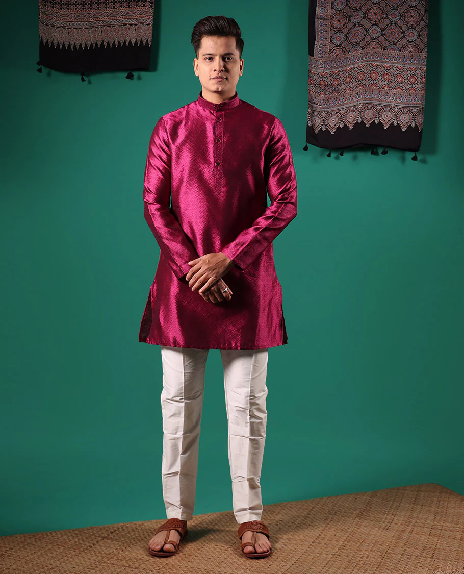 Maroon peacock eye style diamond pattern embossed full-sleeved men's kurta - Image 3