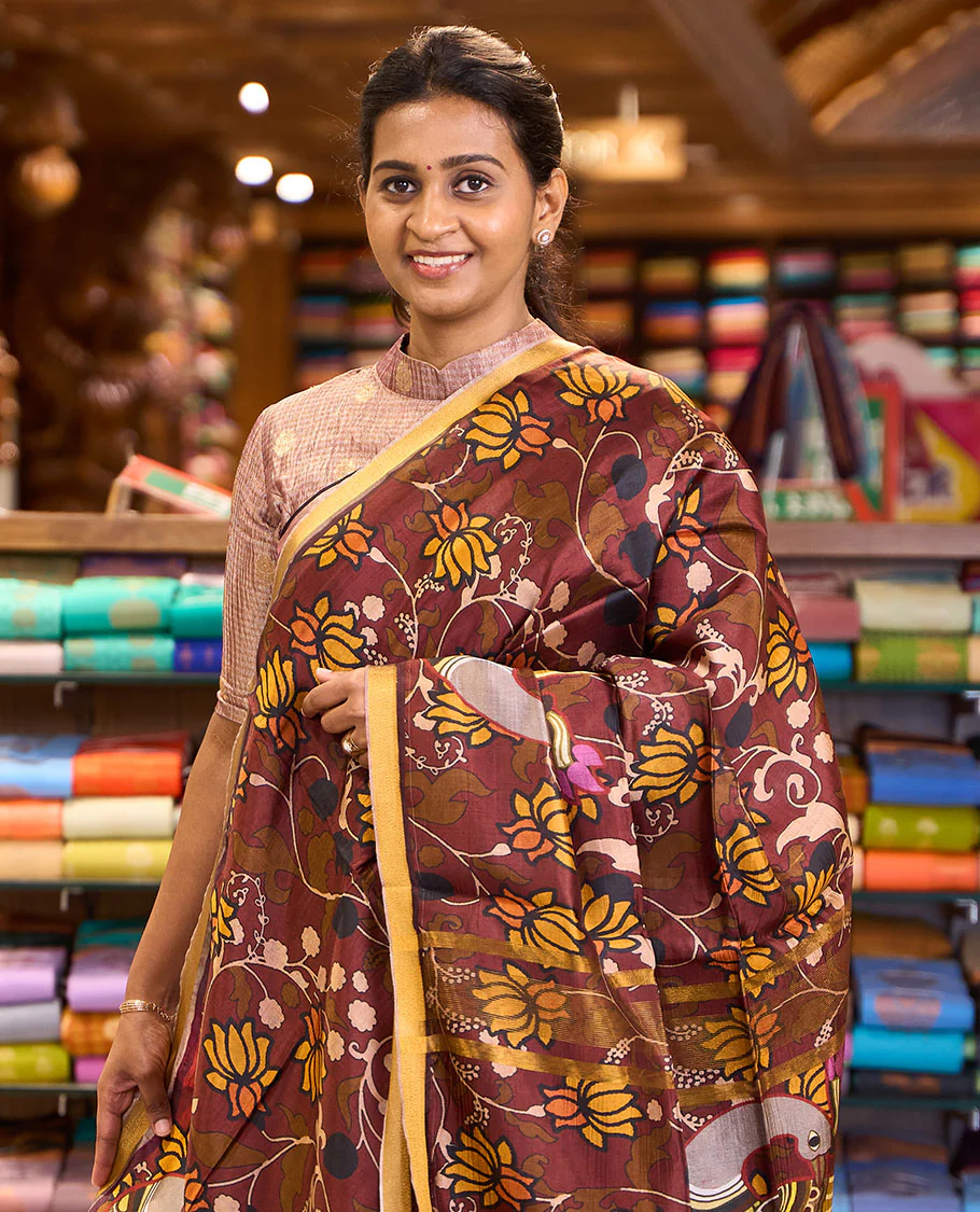 Maroon Pichwai lotus vine digital printed banana pith saree, contrast plain piping border, and lotus vine printed pallu - Image 2