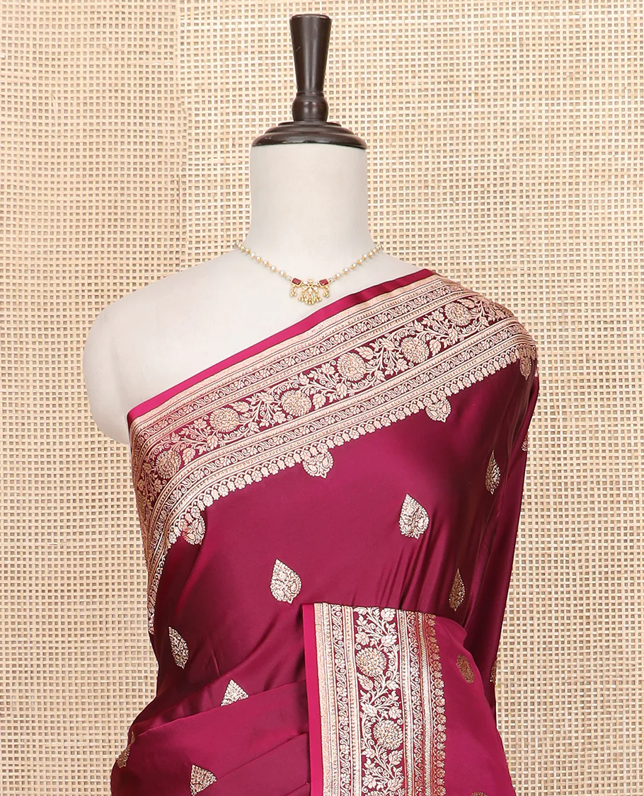 Maroon thilakam buttas banarasi silk saree, traditional zari border of floral creeper designs, and pallu of intricate designs - Image 2
