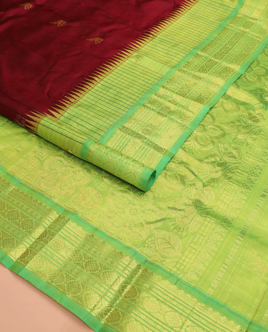 Maroon yaanai buttas Kanchipuram silk saree, contrast thazampoo rekku checked border of salngai, banaras, lavangam, and laddu kamalam designs, and floral design pallu - Image 2