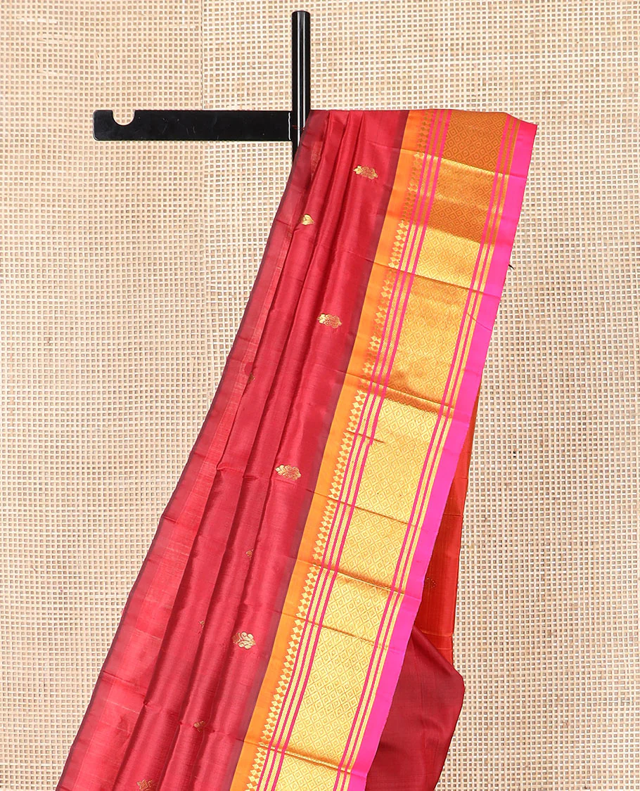 Maroon zari buttas Kanchipuram silk saree, contrast border of paneer sombu, banaras, and mayil kann designs, and zari design pallu - Image 3