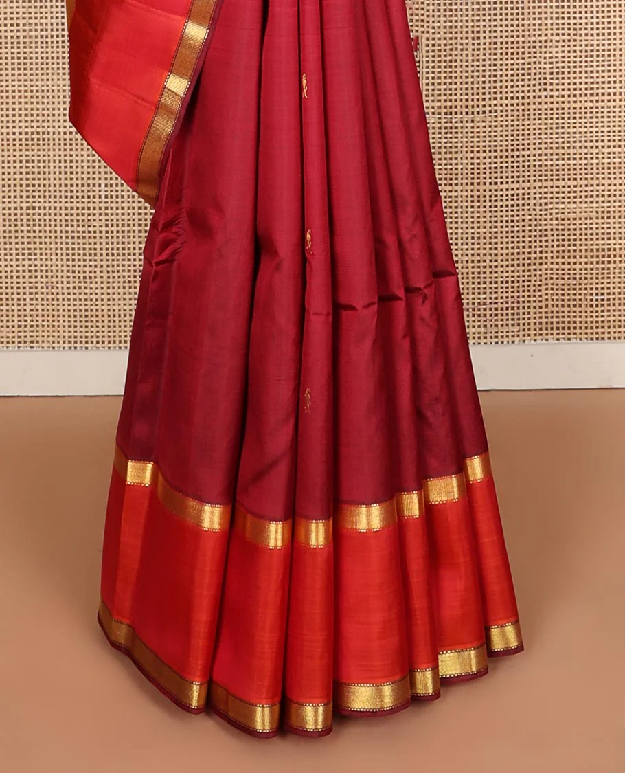 Maroon zari buttas Kanchipuram silk saree, contrast rettai pettu zari border of muthu designs, and zari design pallu - Image 5