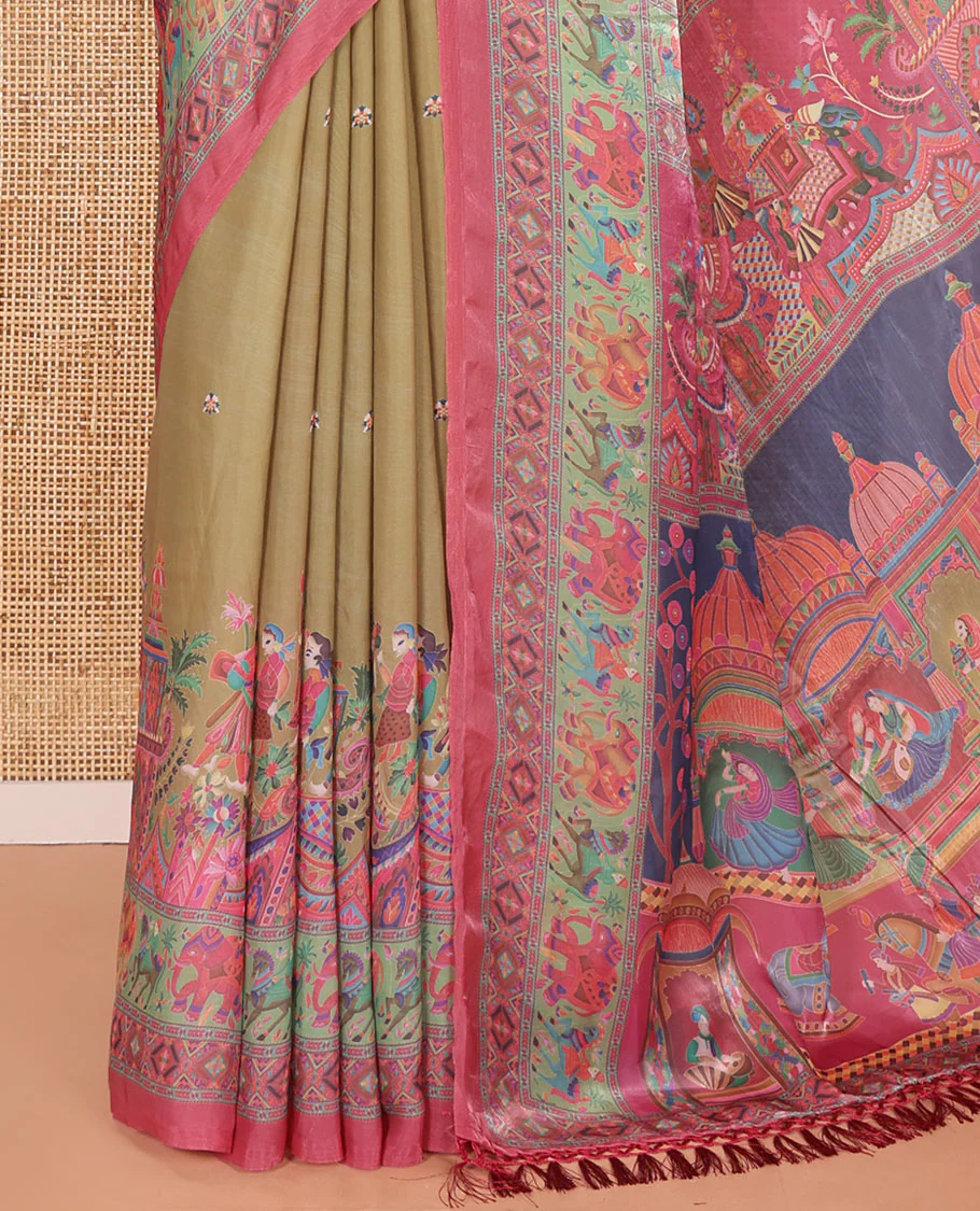 Mehendi Green Fendy Chiffon Saree Accentuated with Mughal-Style Motifs Print, Complemented by a Contrast Border of Fauna and Geometric Motifs, Kaleidoscopic-Color Mughal-Theme Printed Pallu, and Paired with Contrast Blouse - Image 3