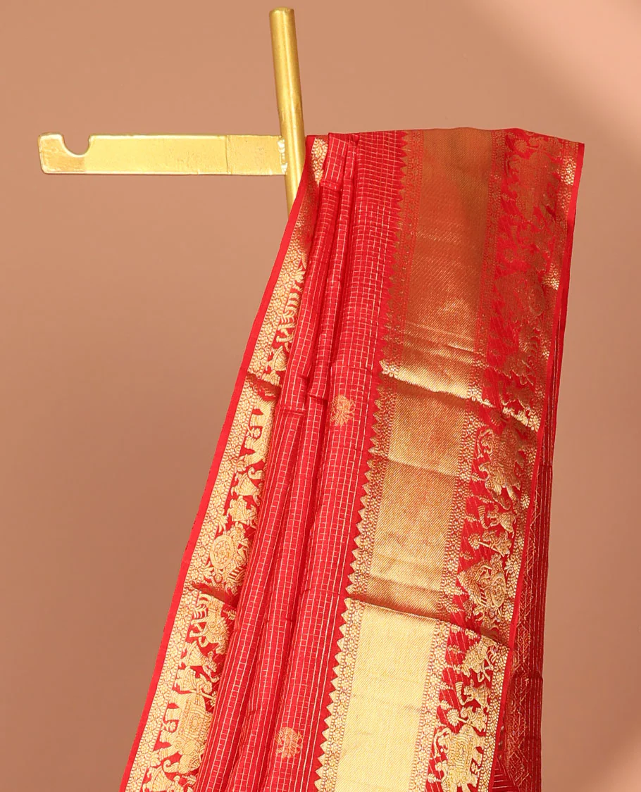Red checked with floral buttas kancheepuram silk saree, self wedding design border & intricate jaal zari pallu - Image 3