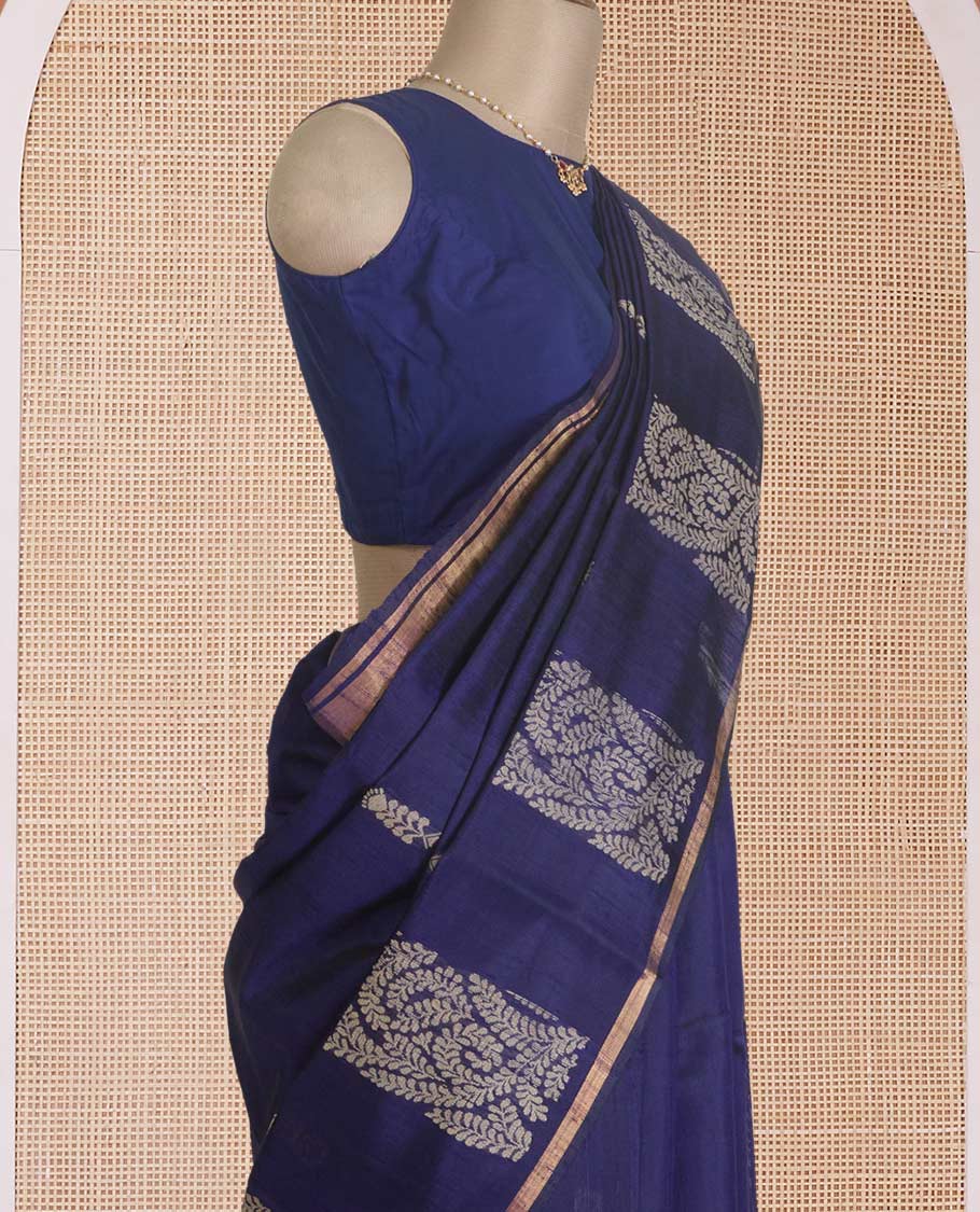 Navy blue dupion silk saree with floral buttas, thin zari piping border, and floral vine pallu - Image 3
