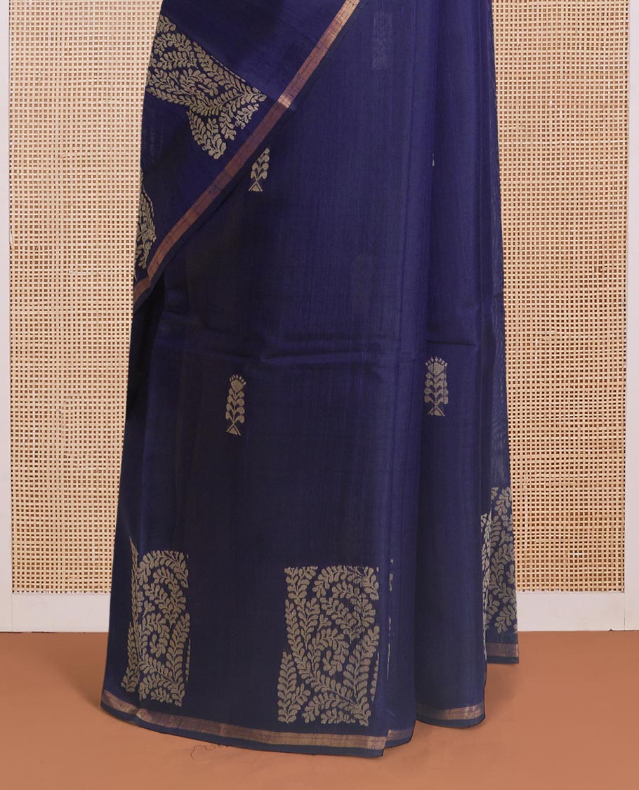 Navy blue dupion silk saree with floral buttas, thin zari piping border, and floral vine pallu - Image 4