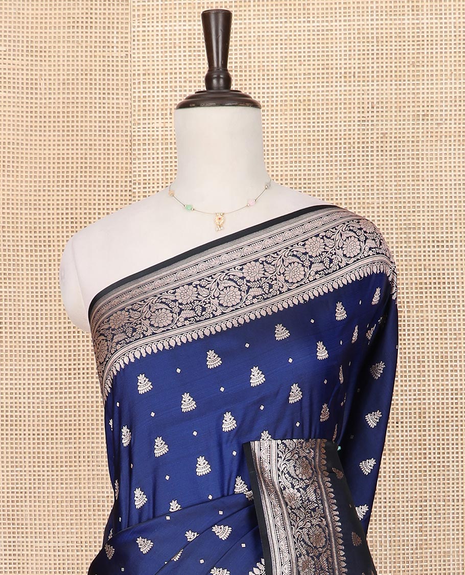 Navy blue zari buttas mushru silk saree, floral creeper design border, and intricately designed pallu - Image 3