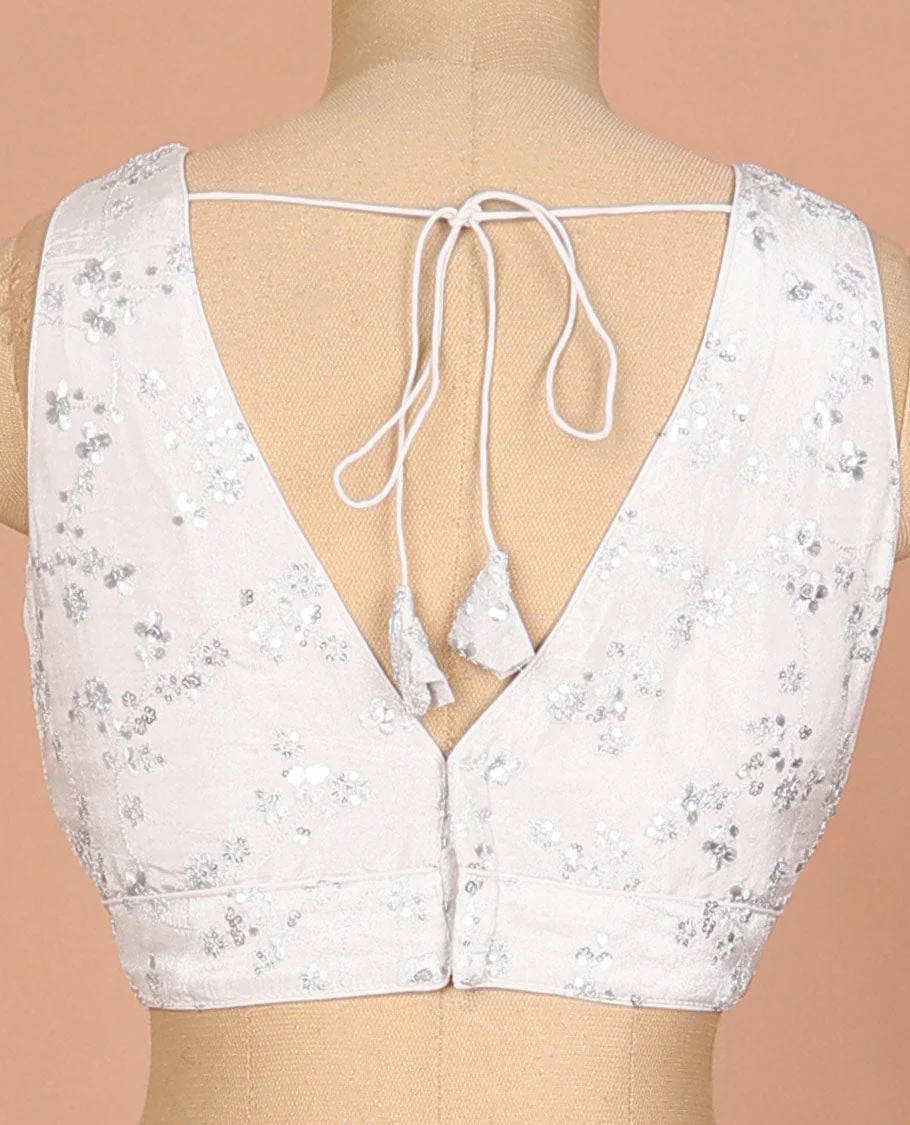 Off-white floral vine thread embroidered sleeveless readymade blouse with front and back deep-V neck - Image 4