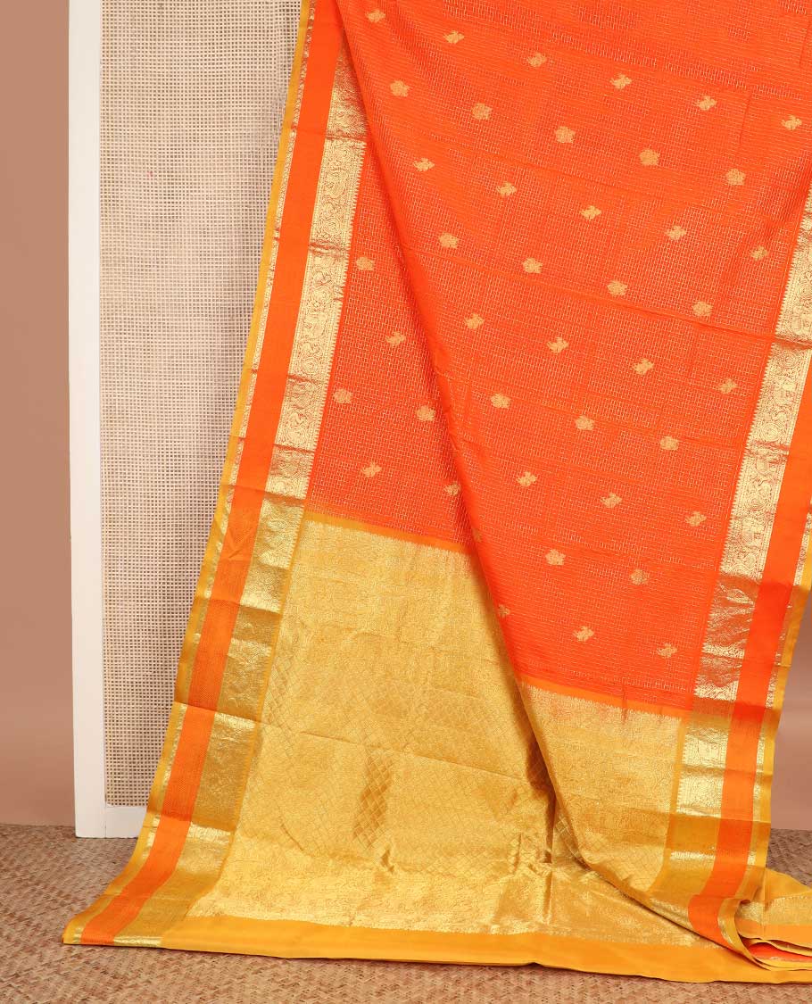 Orange checked with kuthirai and iruthalai pakshi buttas Kanchipuram silk saree, zari border of rekku, paisa, yaanai, mayil, and mayil kann, and paiyadi kattam pallu - Image 3