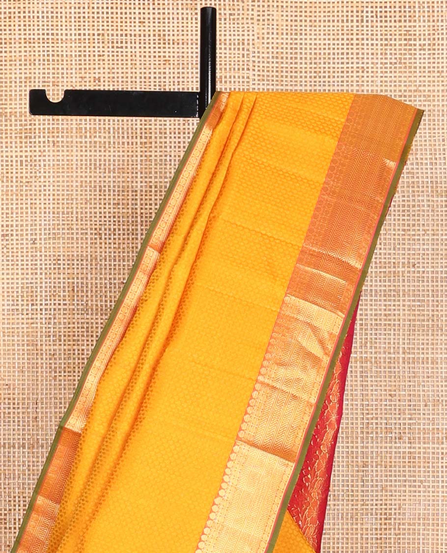Orange floral design Parampara silk saree with contrast border of thilakam mokku, paun, vanki design & floral pallu - Image 4