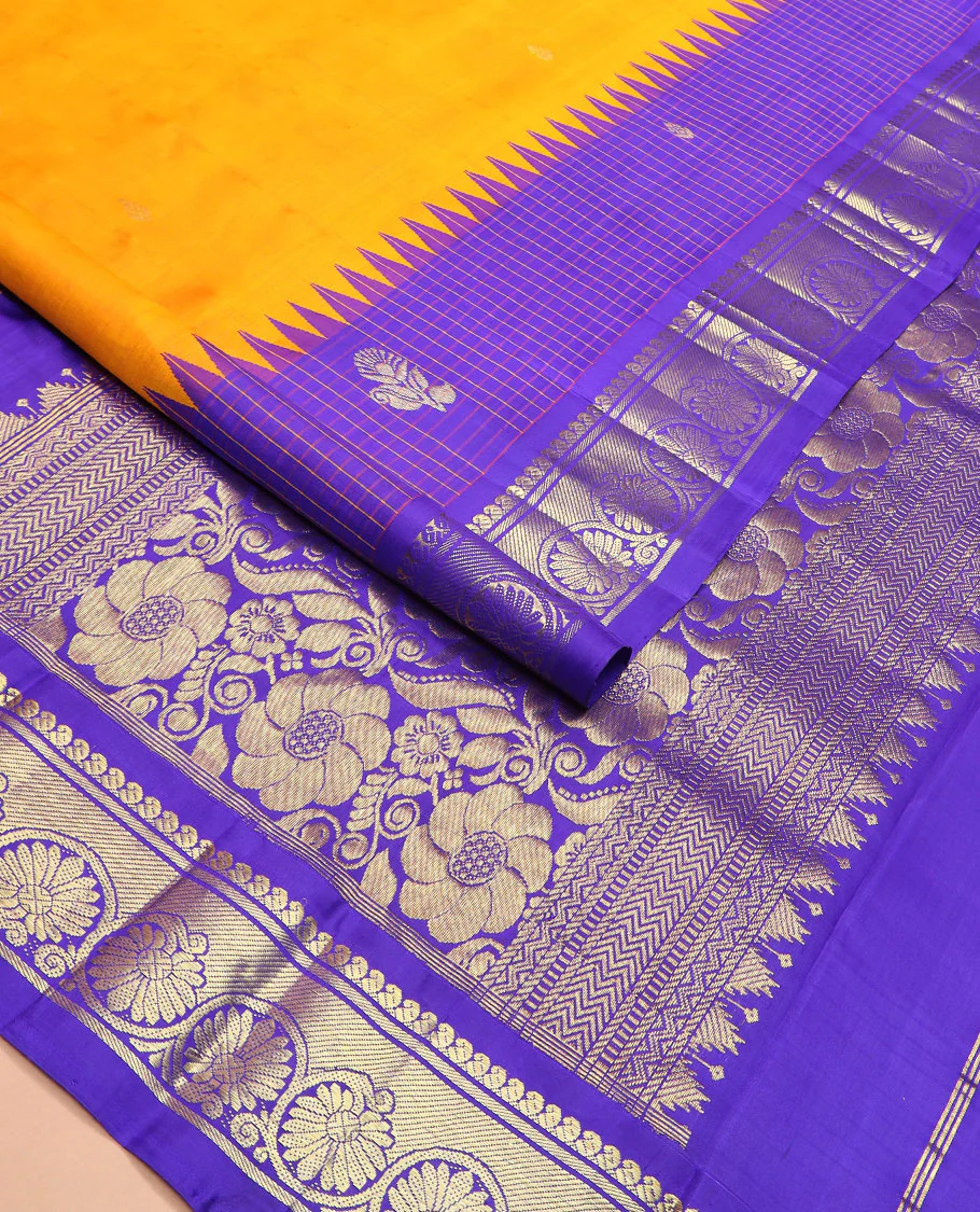 Orange zari buttas Kanchipuram silk saree, contrast thazampoo rekku checked border of mayil, manga, banaras, and kodi visiry designs, and floral jaal pallu - Image 2